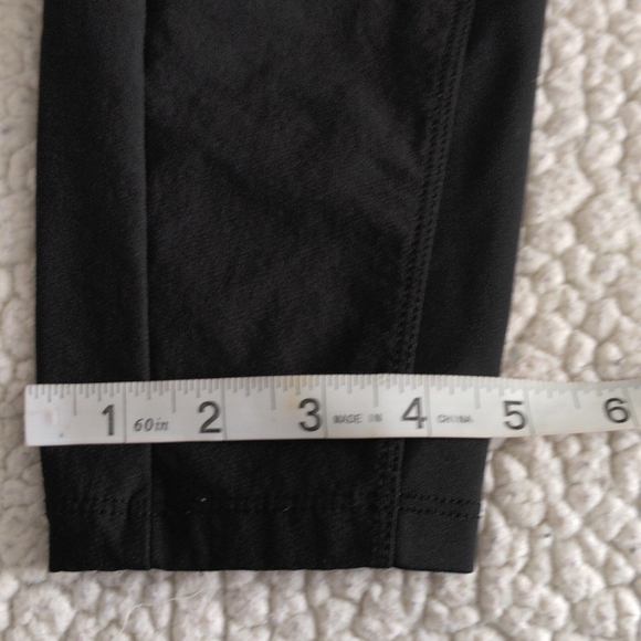 Athleta Size 8 Black Headlands Hybrid Trek Tight - Picture 10 of 17